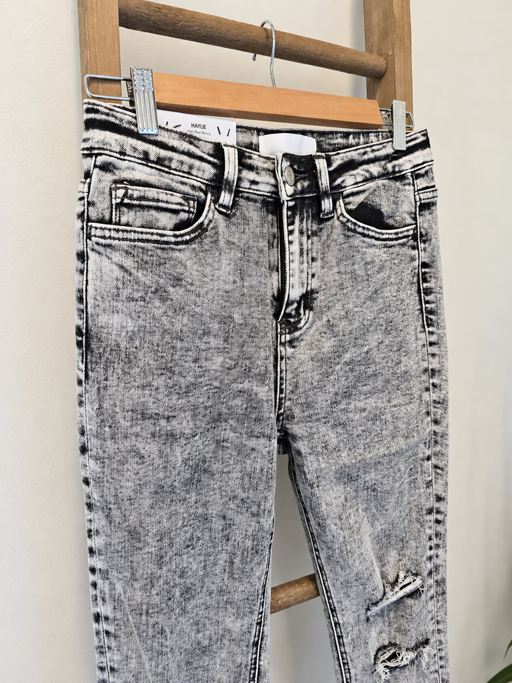Vervet Acid Wash Stretch Jeans | Women’s Denim